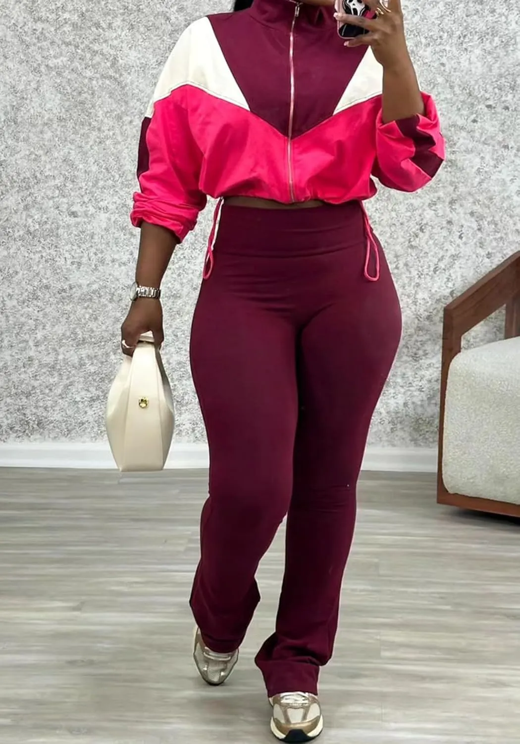 DINGANG Women's 2 Piece Sweatsuit Outfits Color Block Zip Up Cropped Jackets Flare Legging Pant Tracksuit Set