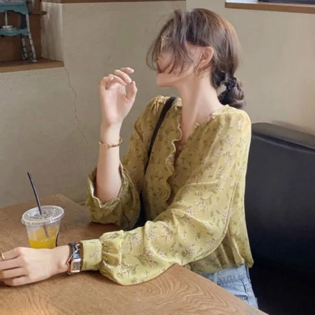 GOGHVINCI Soft Chiffon Ruffled Collar Floral Printed Lantern Sleeve Blouse