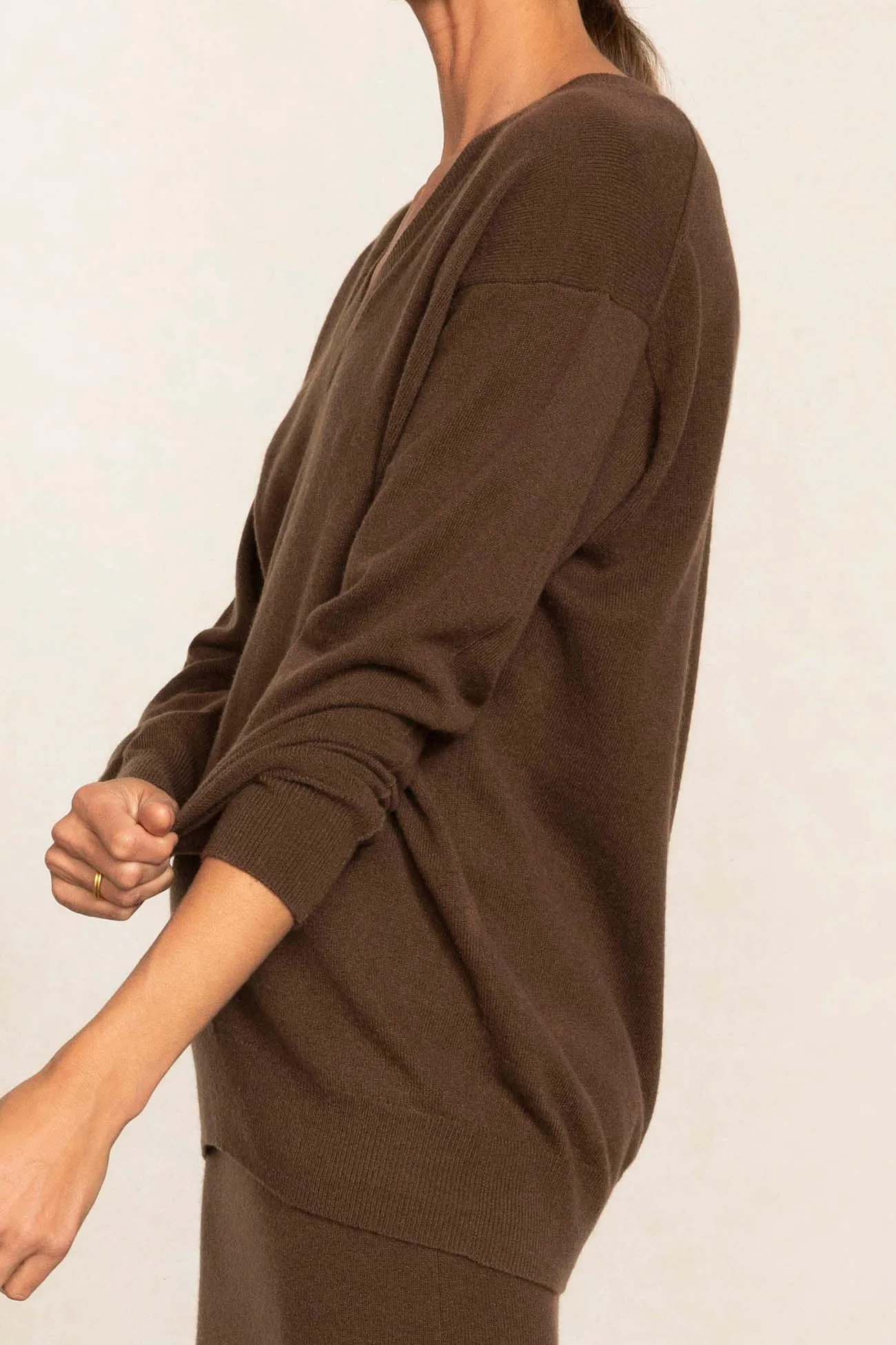 MAY V-NECK CASHMERE SWEATER