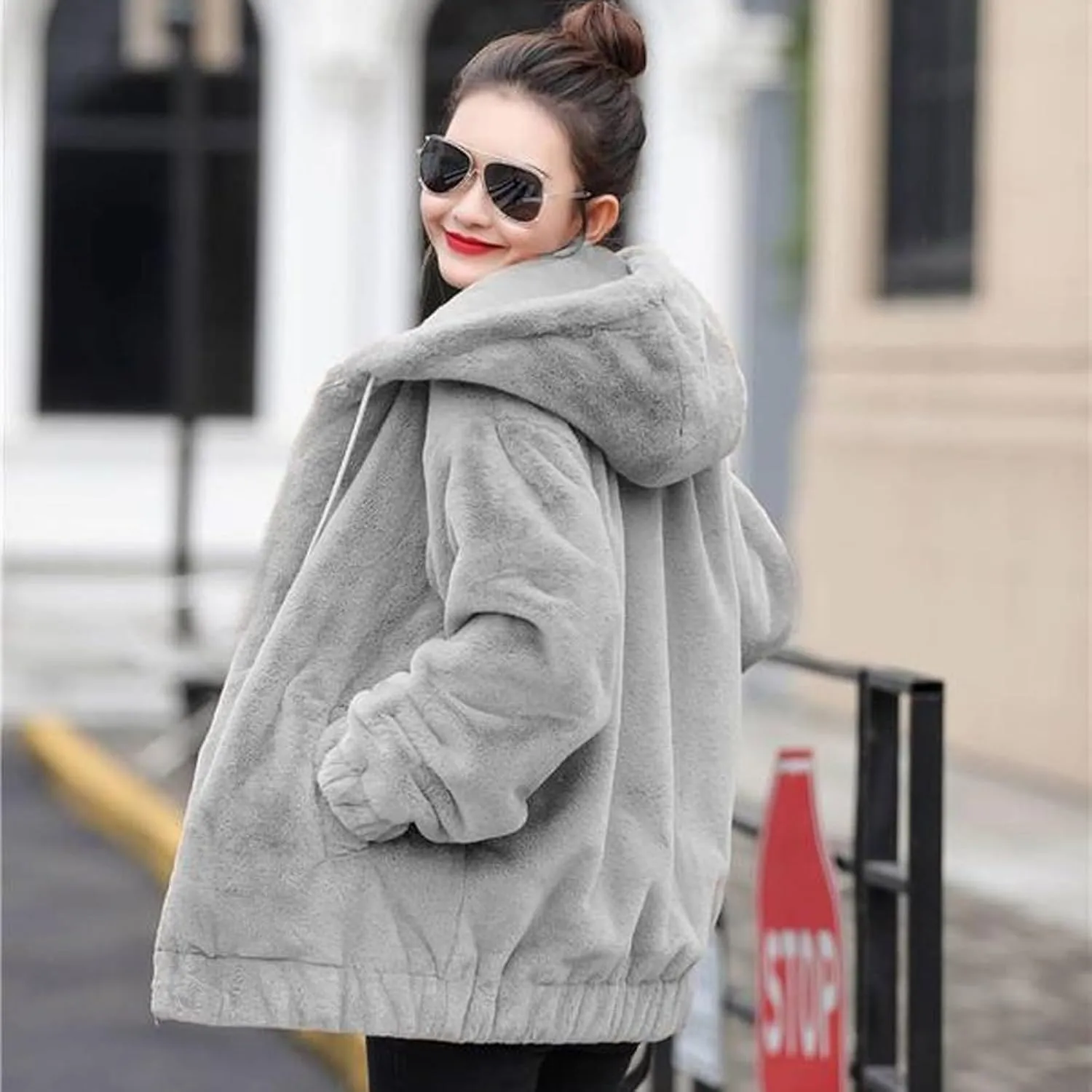 Plus Size Winter Coats for Women Warm Comfy Fuzzy Fleece Jacket Full Zip Plush Hooded Cardigan Outerwear with Pocket