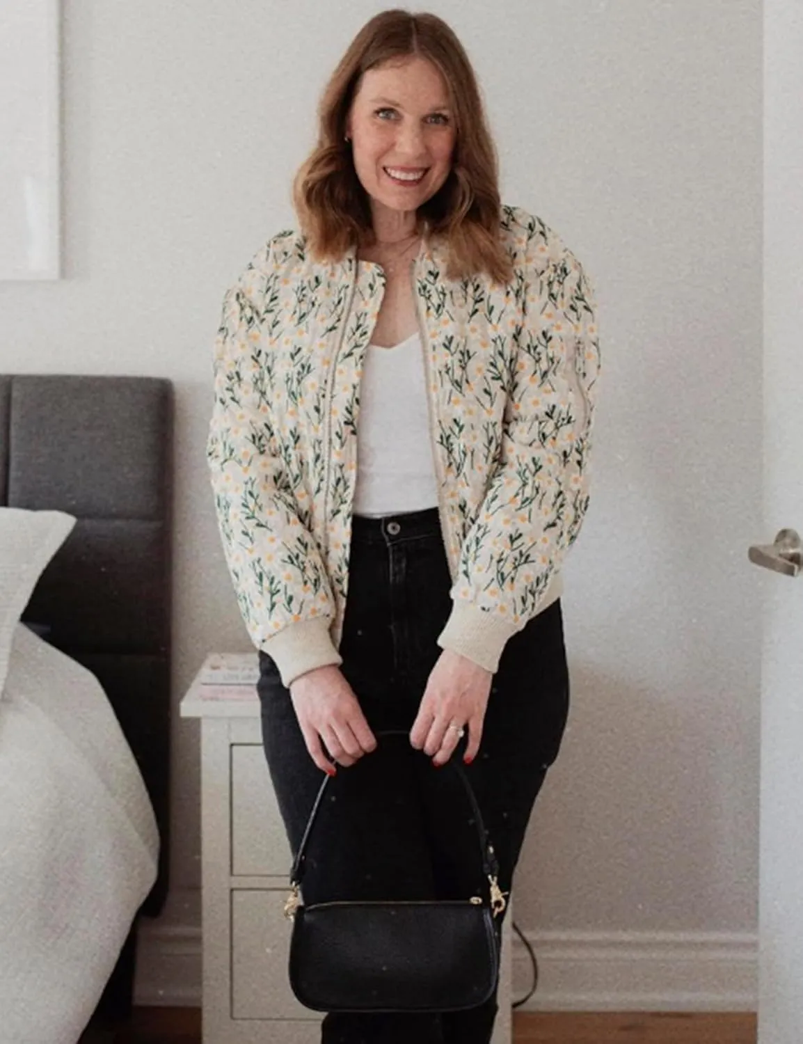 Womens Floral Bomber Jacket Cropped Zipper Down Long Sleeve Daisy Padded Coat Outwear with Pockets